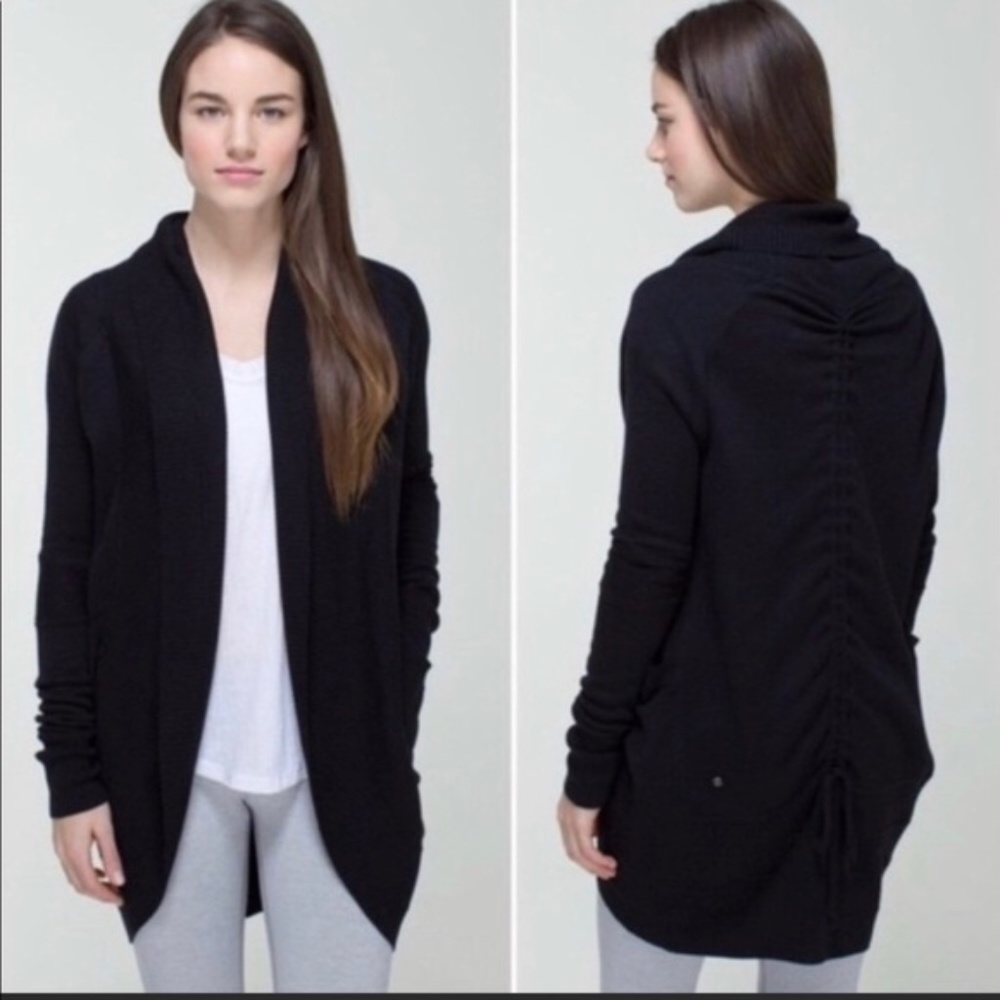 LULULEMON Black SIT in LOTUS Wrap Reversible Sweater SZ 4